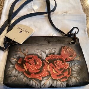 Anuschka Artisan’s signature handbag